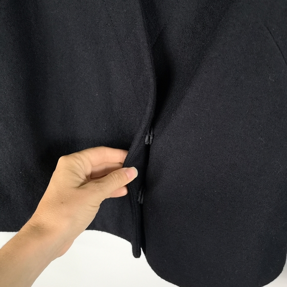 Danier leather wool and leather coat - Picture 8 of 16